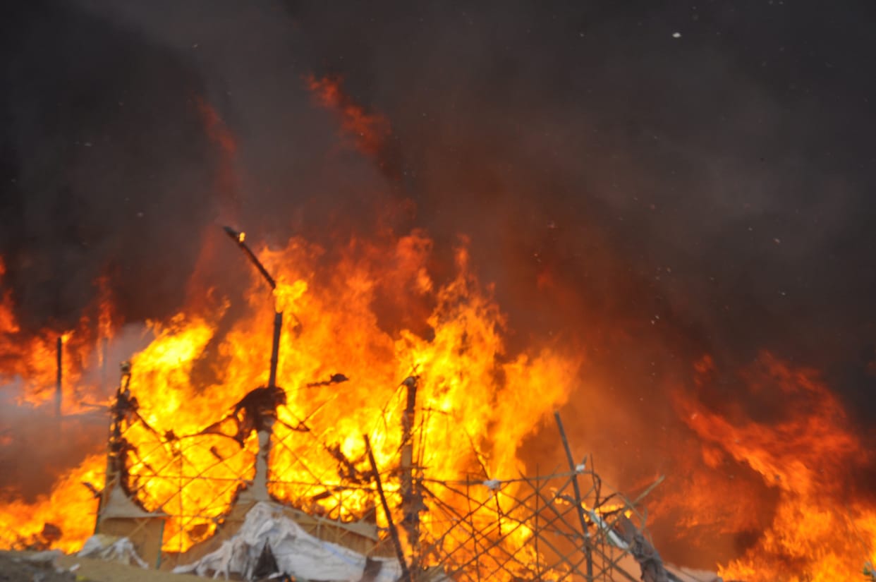 fire in factory in pulwama