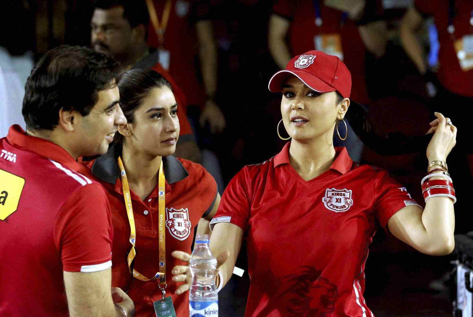 KXIP all-rounder Marcus Stoinis pulls out of IPL-9