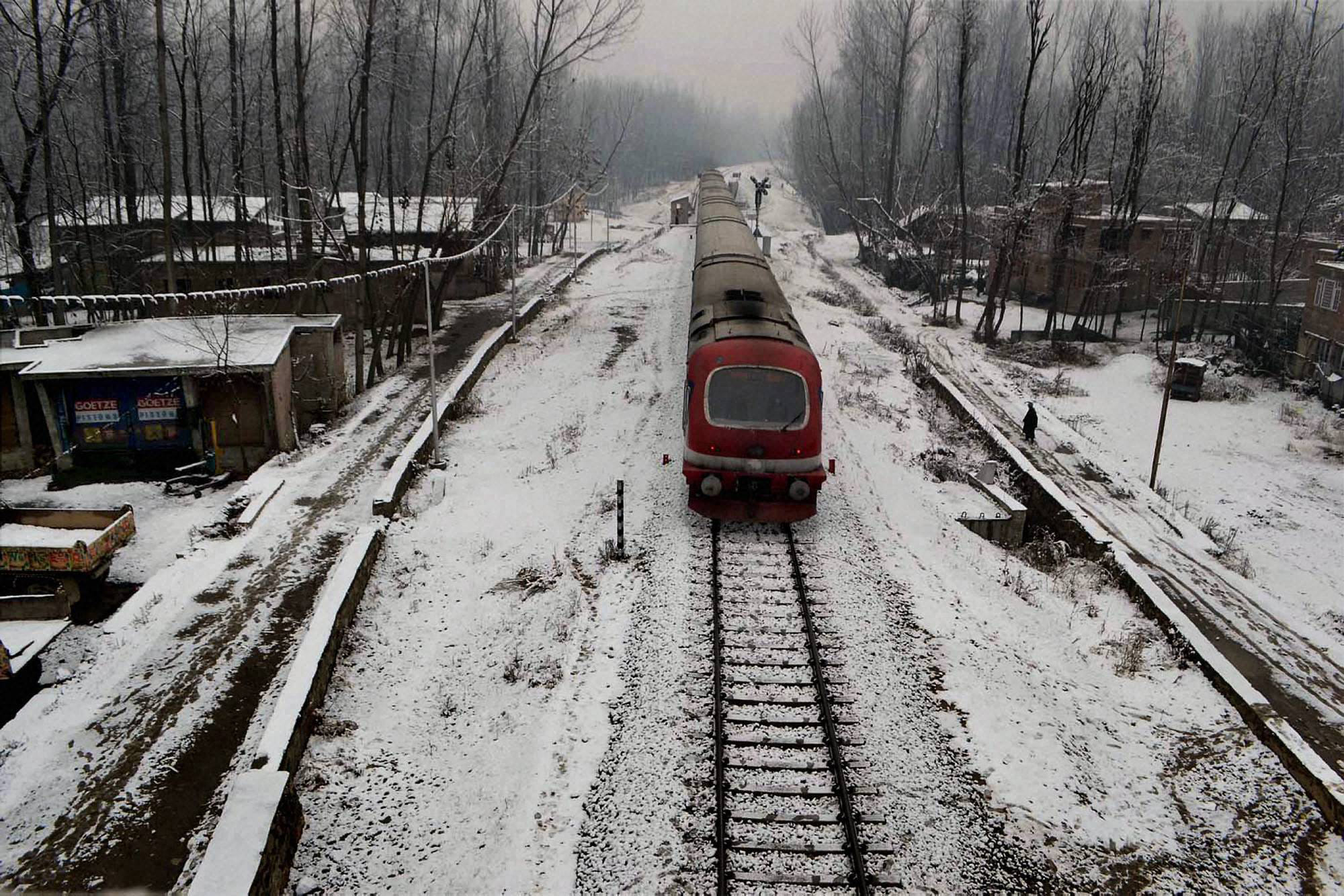 india constructing world's highest railway bridge