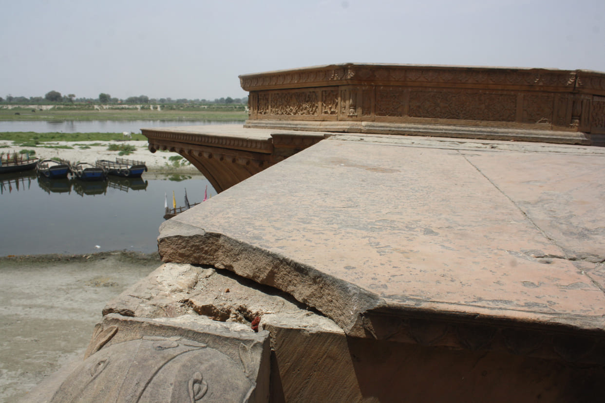 keshighat of vrindavan in bad condition