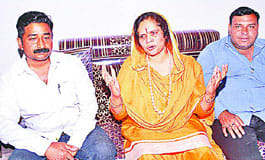 People like Azam Owaisis the stain on the country's politics : Prachi