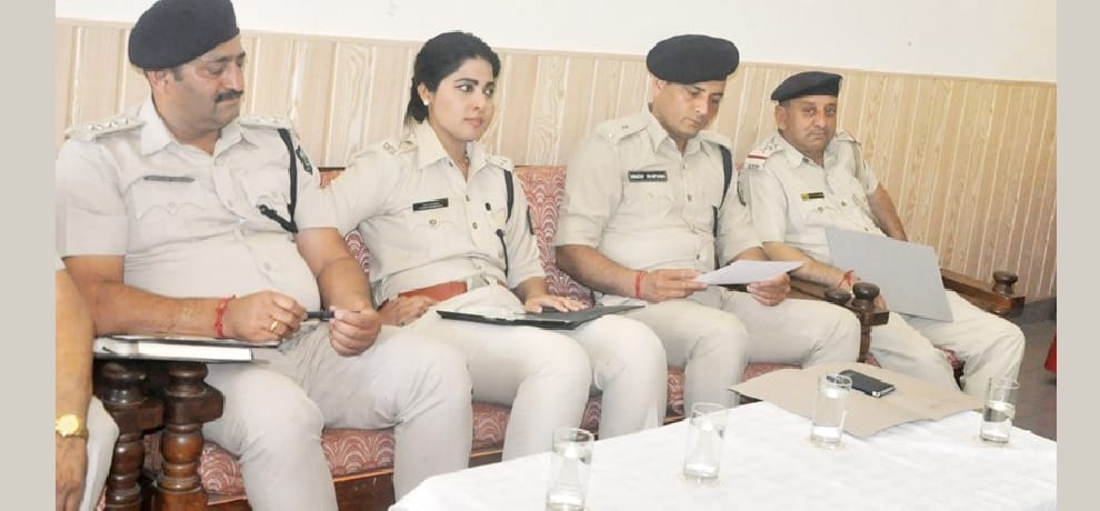 Himachal police solve ponta lady teacher murder case.
