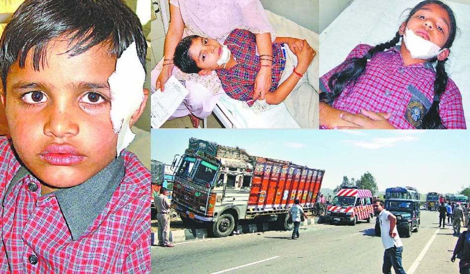 accident of CRPF school bus in pinjore, childs injured