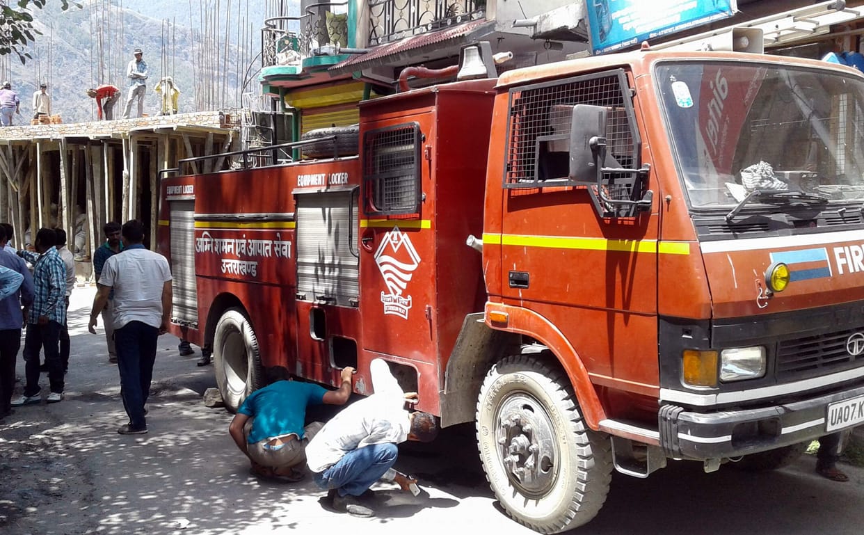 Yamunotri highway was blocked for two hours
