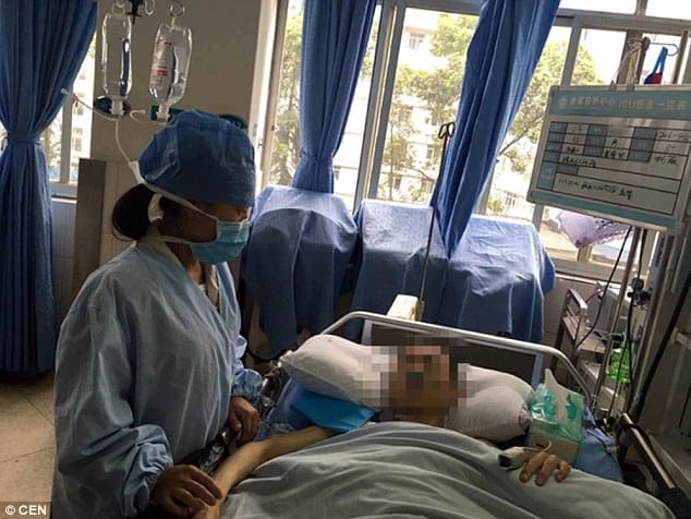 massive tumour removed from man stomach