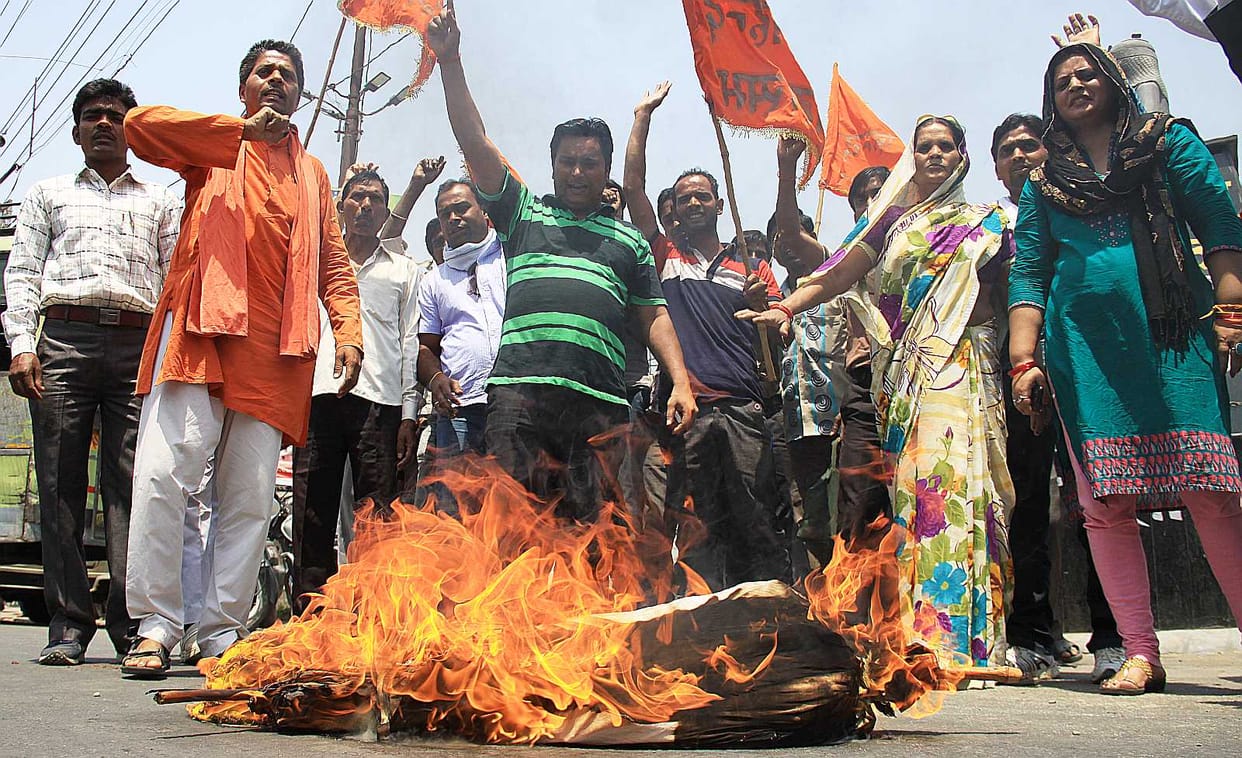 Gujarat Hindu Mahasabha Burnt effigies of government
