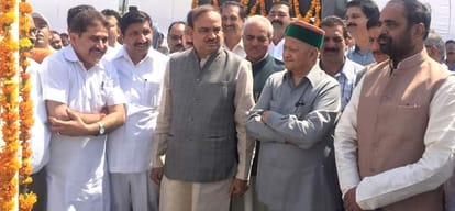 Union Chemicals and Fertilisers Minister anant kumar announce third pharma park at baddi, himachal.