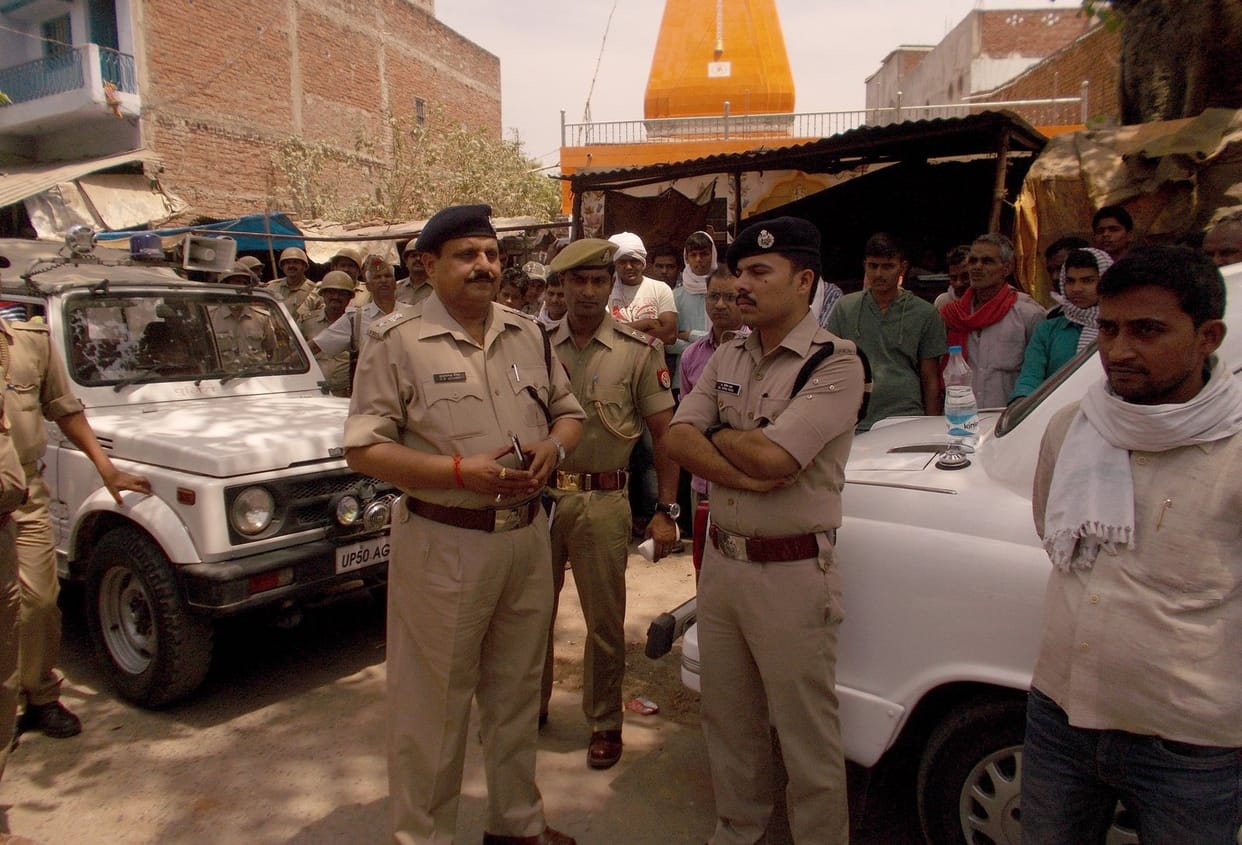 Brothers shot in land dispute in azamgarh