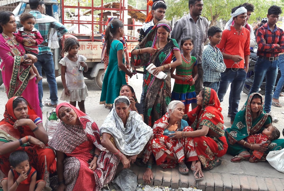 48 hours, 100 detainees had not food