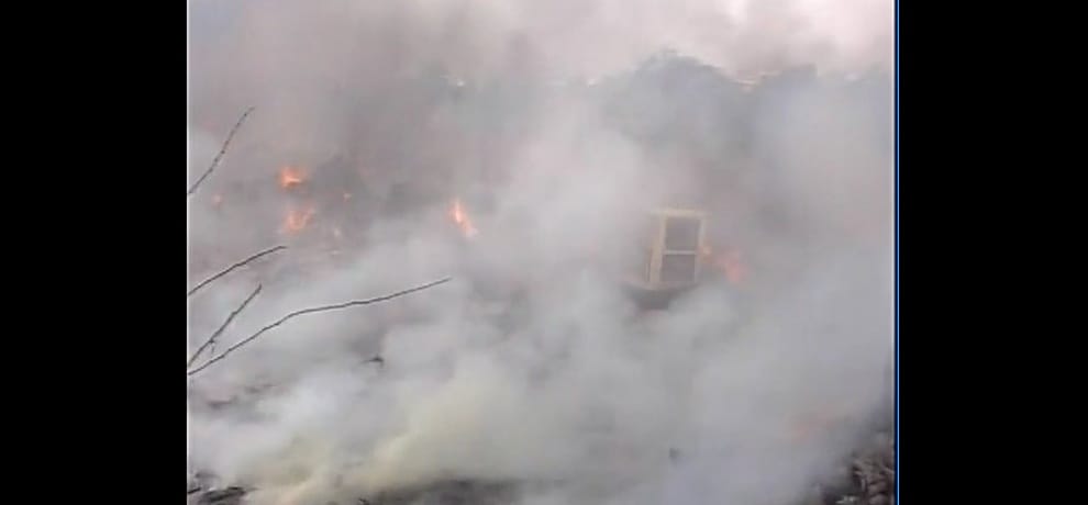 fire breaks out in sanjay gandhi transport nagar, 15 fire tenders controlled the situation
