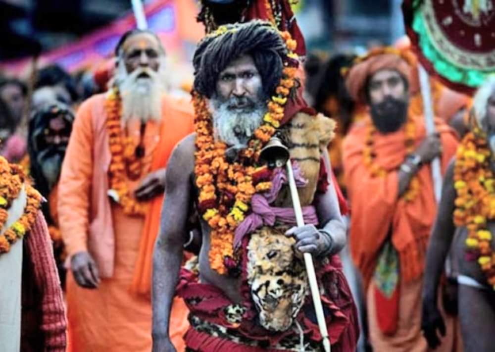 how many types makeup sadhus do like women
