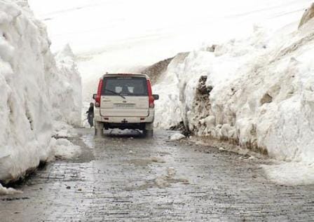 Srinagar-Leh route will open on April 29