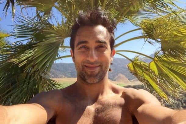  you can finally see Rahul Khanna nude