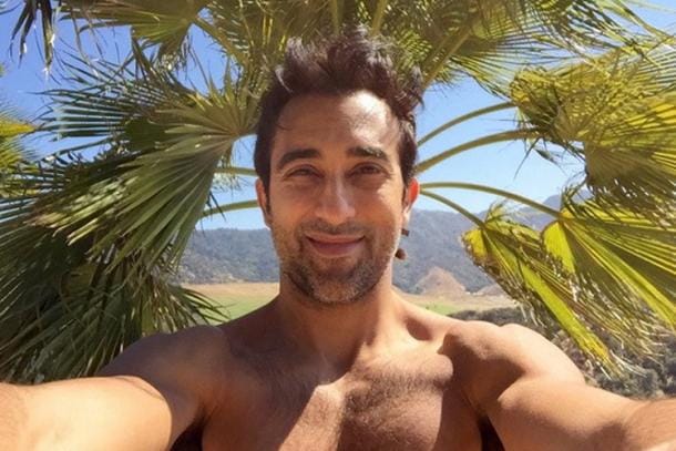  you can finally see Rahul Khanna nude
