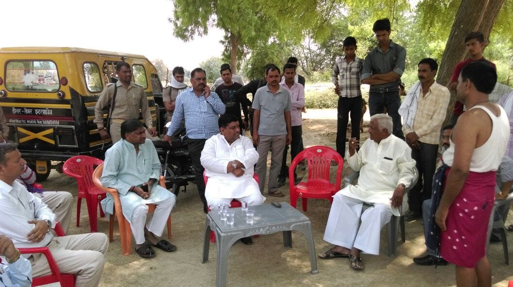 minister arvind singh meets victims of telibagh accident