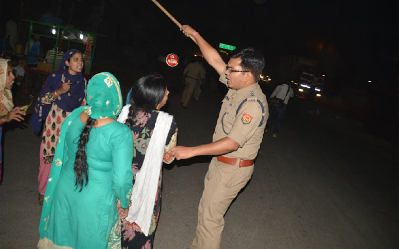 one killed in baghpat police firing