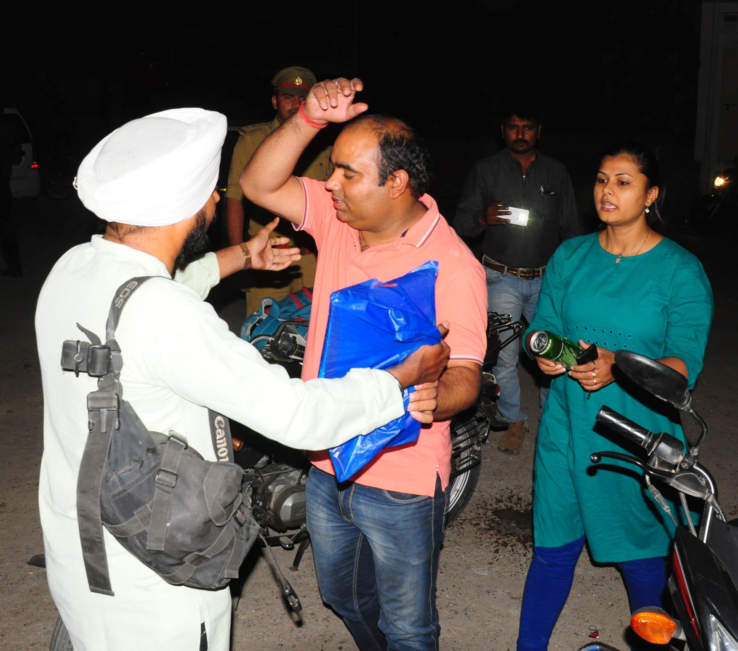drinking wine in open places is prohibited in lucknow