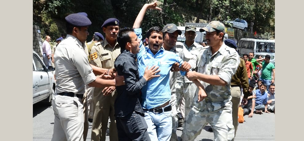 CITU protest at hp secretariat shimla on shontong project.