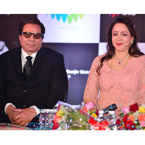 Hit Couples of Bollywood, They Rock in both whether Real Life Or Real