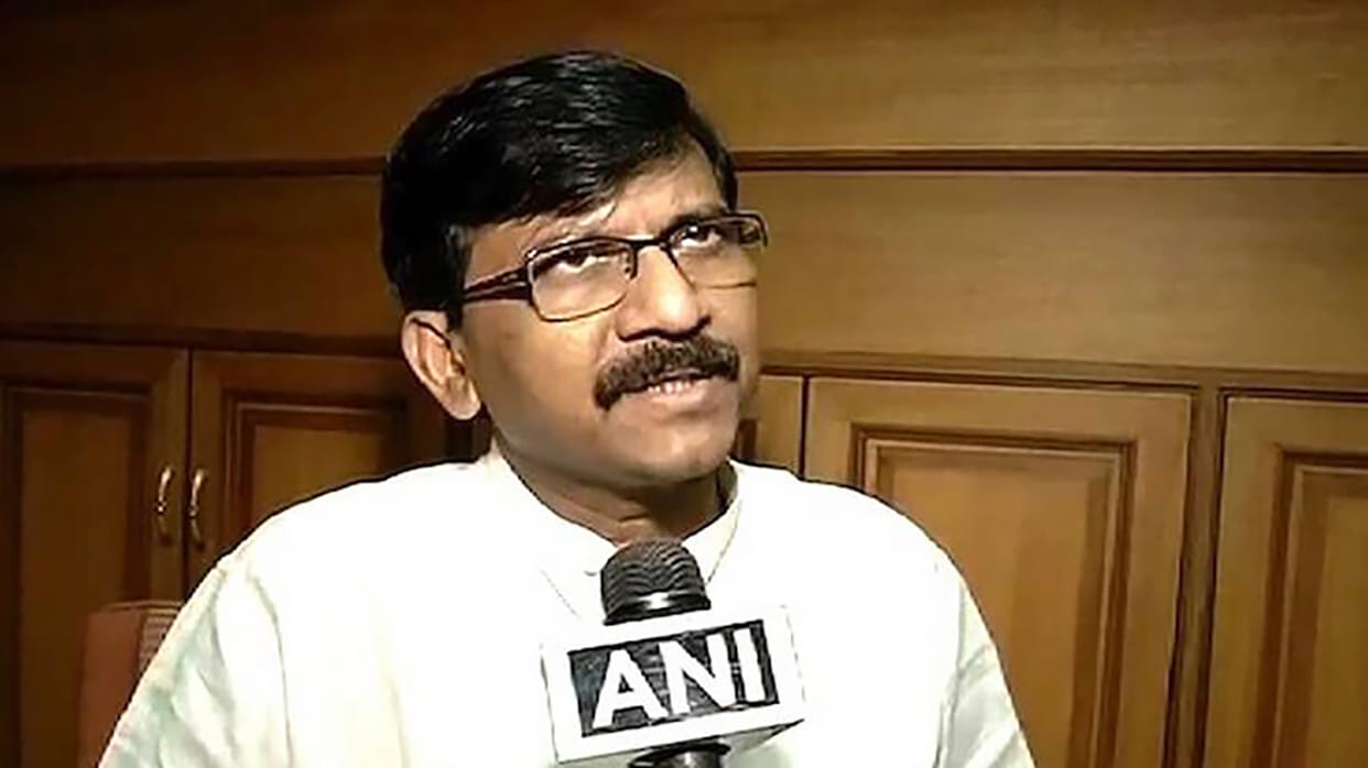 Shiv Sena advises Modi to vist drought effected areas