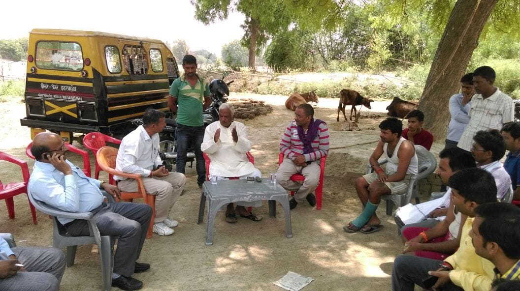 minister arvind singh meets victims of telibagh accident