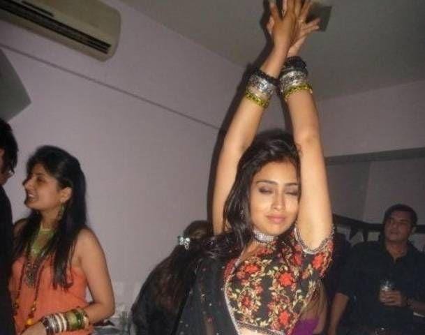 Bollywood Actresses Who Drink Alcohol In Real Life