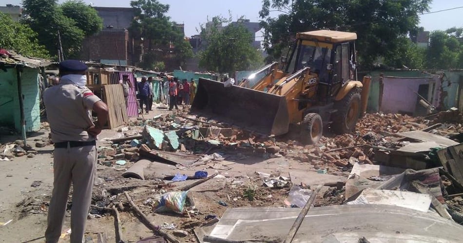 encroachment, estate office drive, chandigarh slum colony, chandigarh 