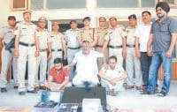 Delhi, Gujarat, betting on the team three arrested, one at large