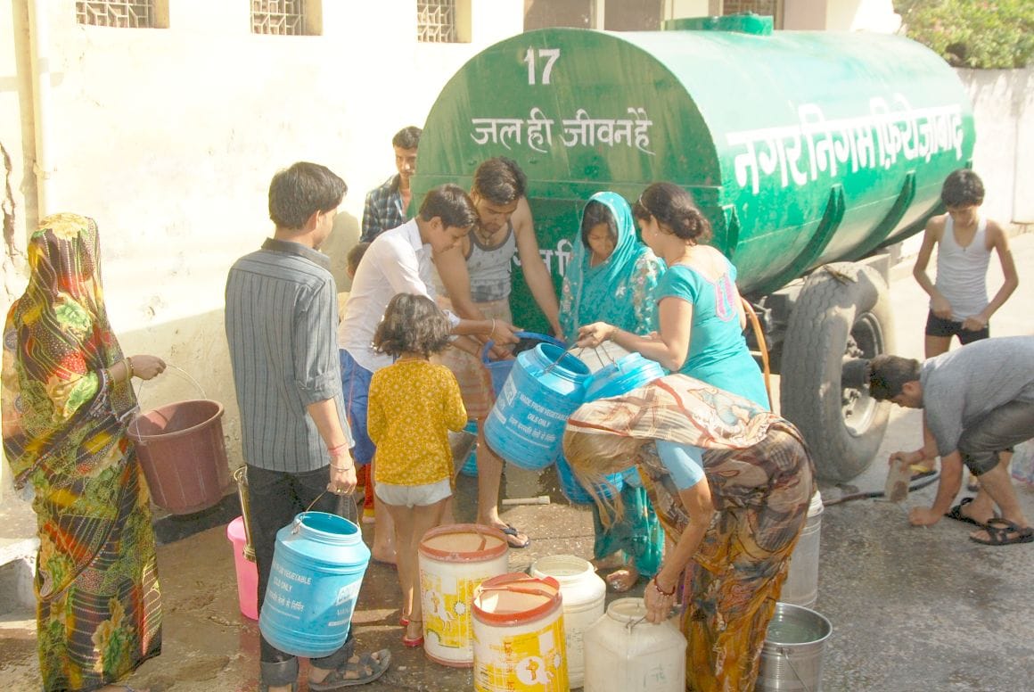 The heat of the sun from the city to the village water crisis