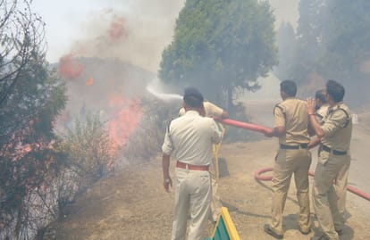 in uttarakhand forest fire handled by the military