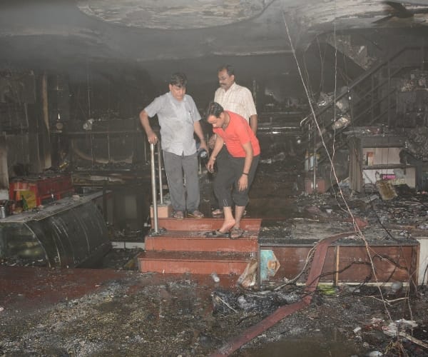 motimahal restro caught fire