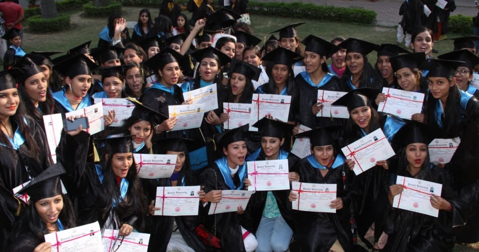 convocation, home science college, bsc home science, sarabjit singh, campus, chandigarh