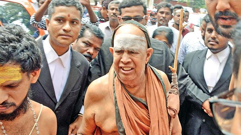 Kanchi seer acquitted in auditor assault case
