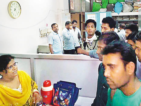 Fell Studenton hoop the VC office