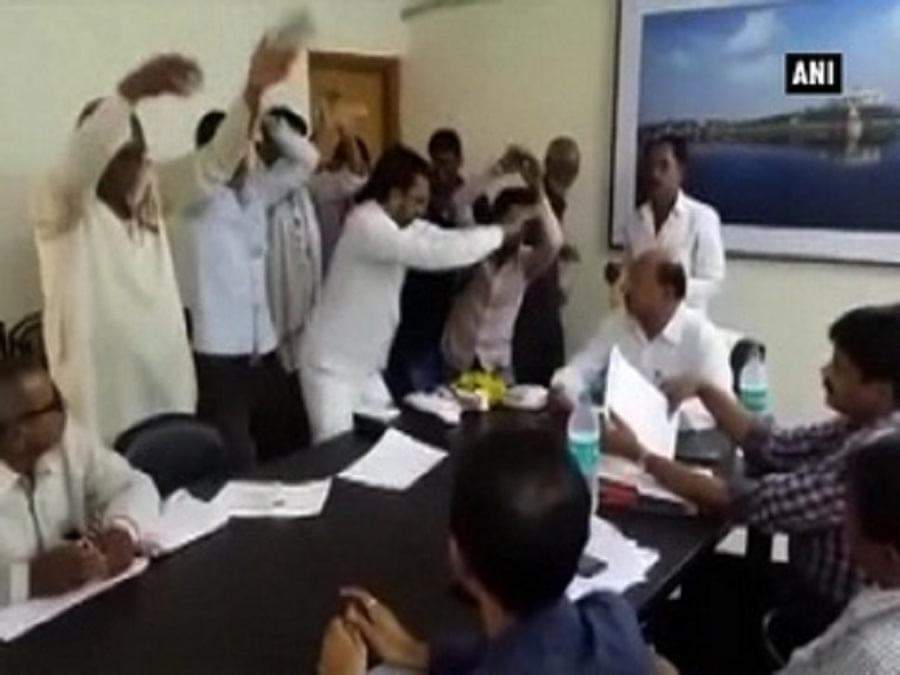 विरोध प्रदर्शन