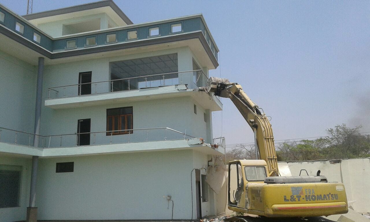 demolition of illegal hotel sparsh of sp mla rampal