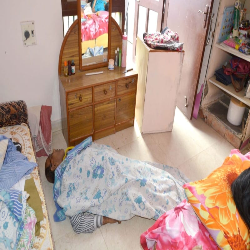 engineer commit suicide after killing wife and daughter