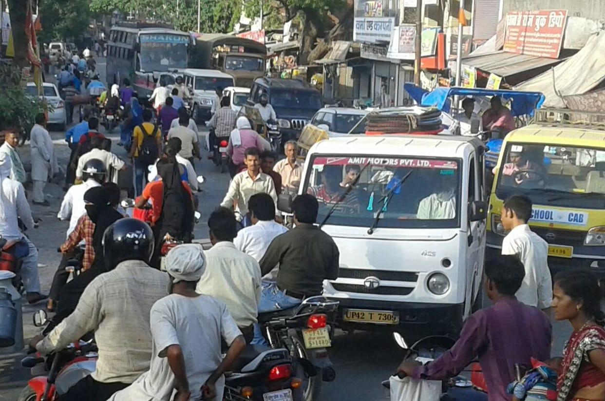 traffic blocked whole day in Akbarpur