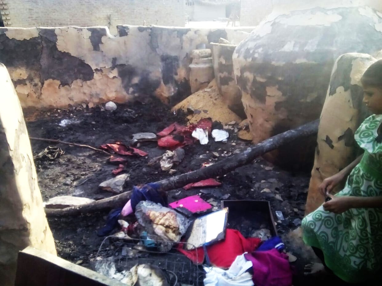 41 houses burnt, child dead