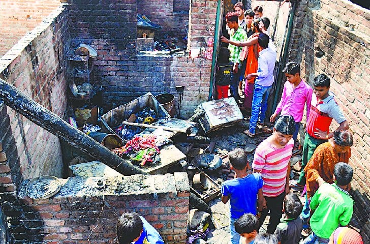 Six children were burnt alive in the house