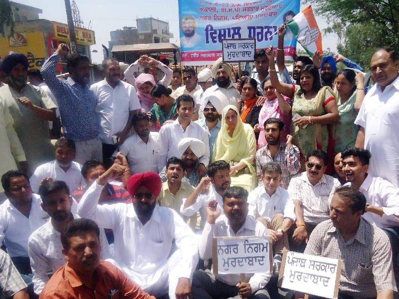  Government, Patiala, beauty, Eclipse, Preneet Kaur, picketing, Patiala
