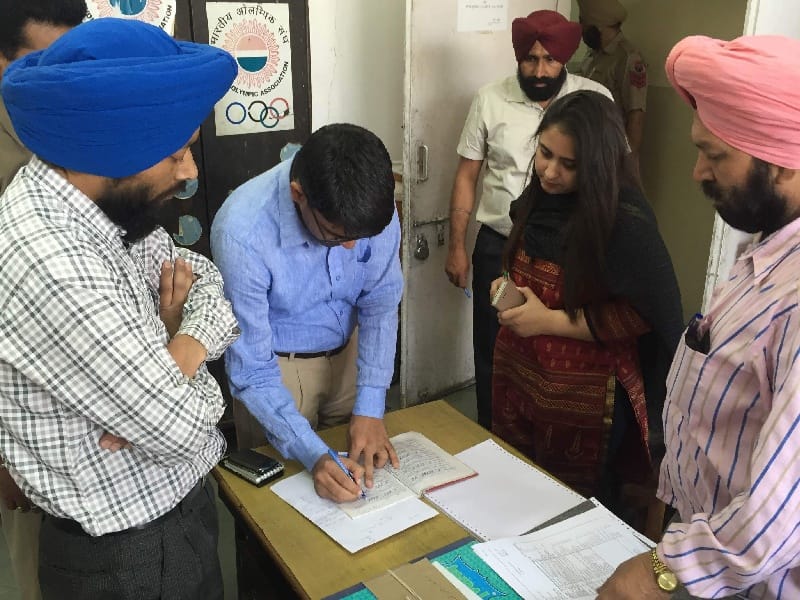 Government offices, suddenly checking, DC 115 employees absent, notice, Patiala