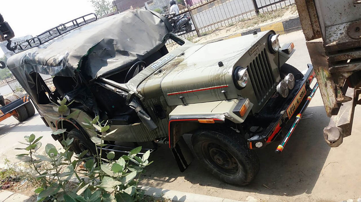 The death of the driver of the jeep overturns