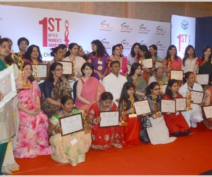 Akhilesh Yadav honours women in UP.
