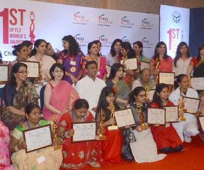 Akhilesh Yadav honours women in UP.