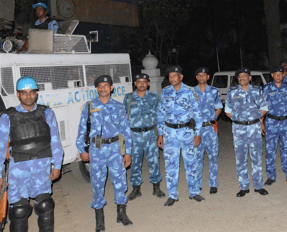 AMU suspends 12 students , campus ban on entry