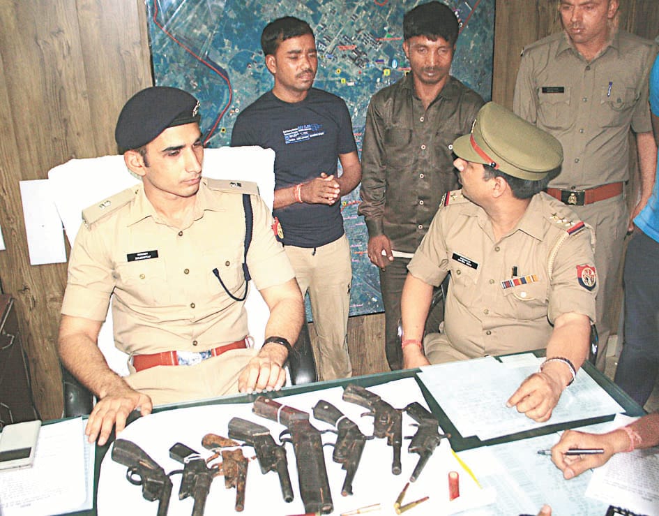Hospital under cover of artillery trafficking, two cede its