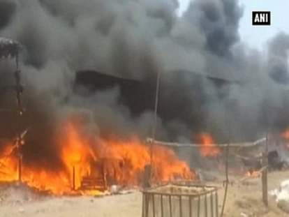 Massive fire engulfs in scrap godowns in Gujarat