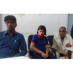 rachna of hissar wait to meet salman khan for eye's light