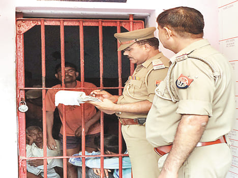 Arrested nine gamblers gamble
